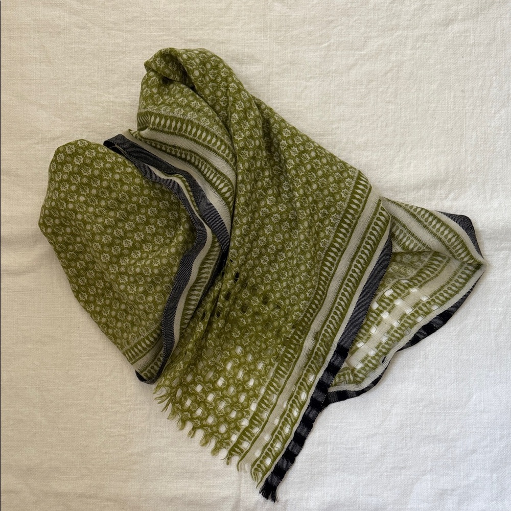 Green Patterned Scarf with Black Accents